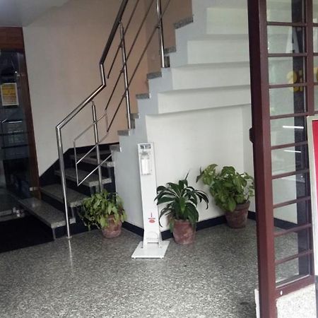 Alankrita Suites & Party Halls Meerut Exterior foto